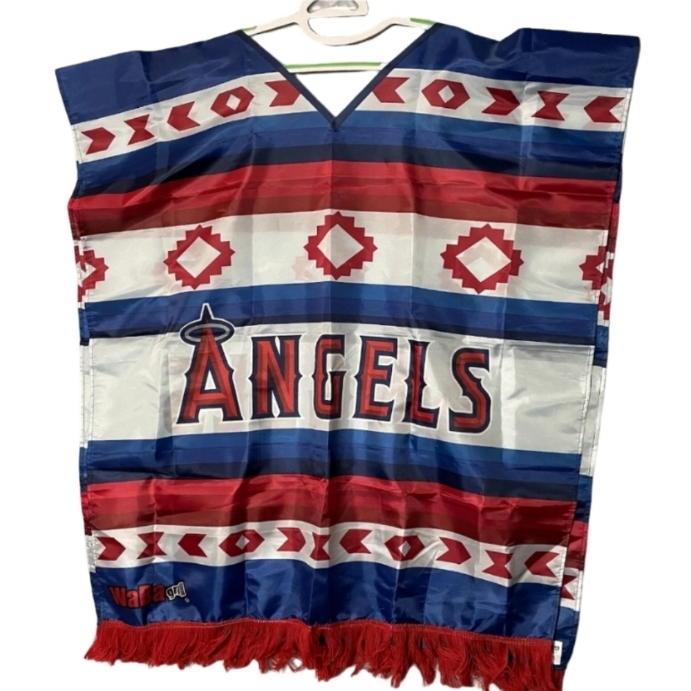 2018 Los Angeles Angels of Anaheim poncho stadium giveaway New in Pkg